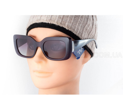 Сонцезахисні окуляри INVU IB22606B