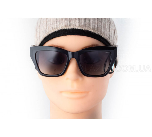 Сонцезахисні окуляри INVU IB22638A