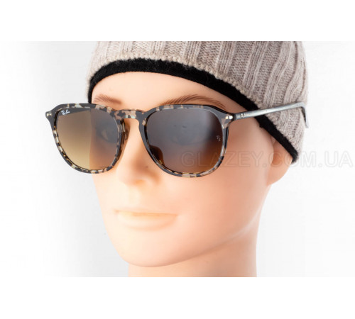 Сонцезахисні окуляри Ray-Ban RB 2203 143185