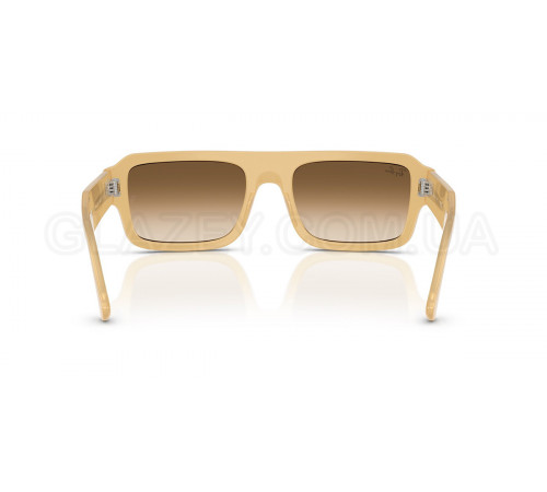 Сонцезахисні окуляри Ray-Ban RB 4454 680651